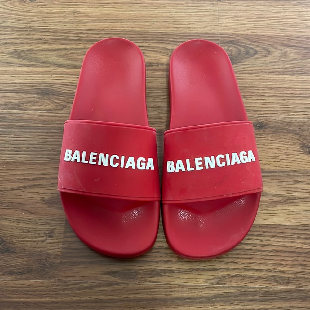 Balenciaga Men’s logo-print pool slides